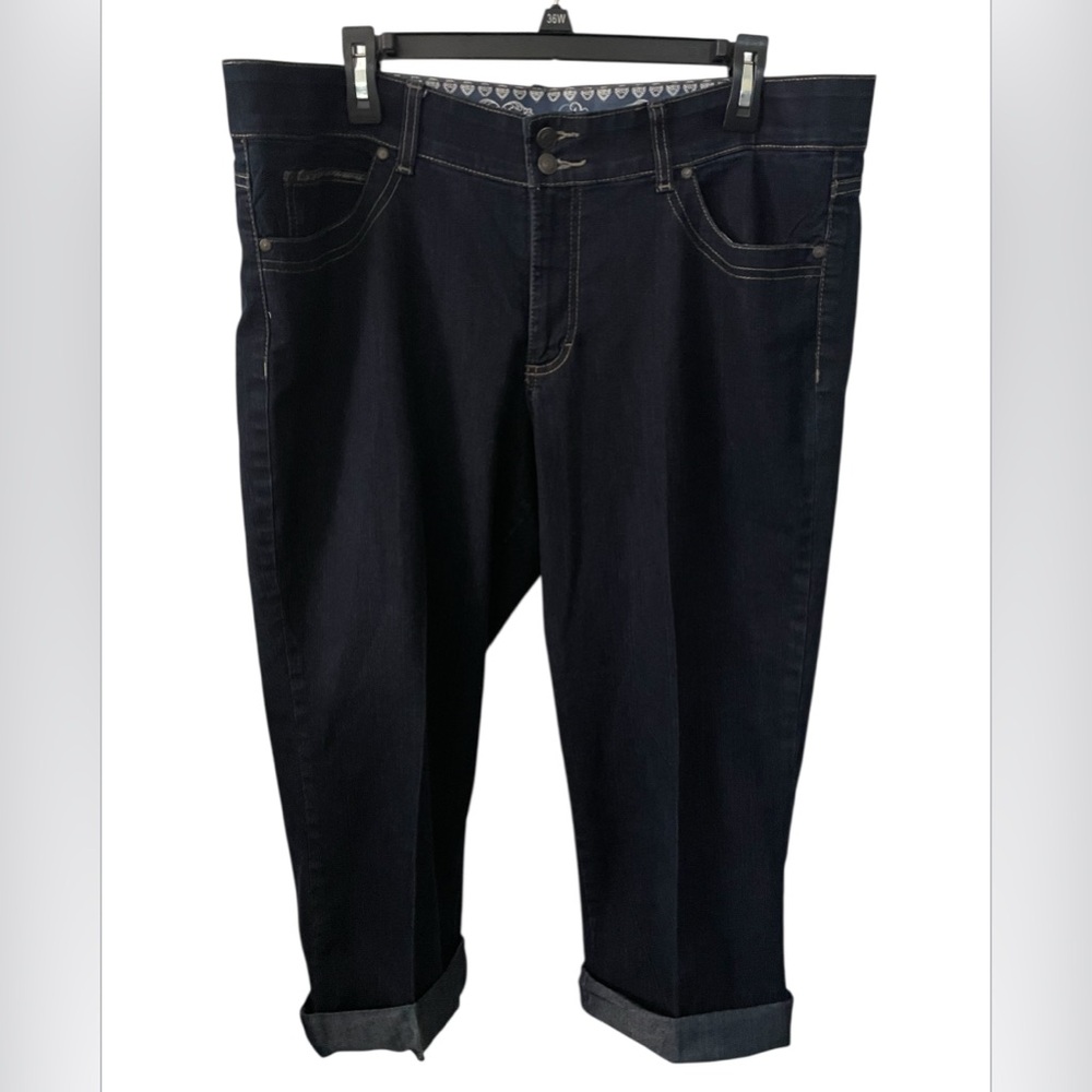 Bandolino Capri Jeans Comfort Stretch Waistband Dark Wash Pants Size 16